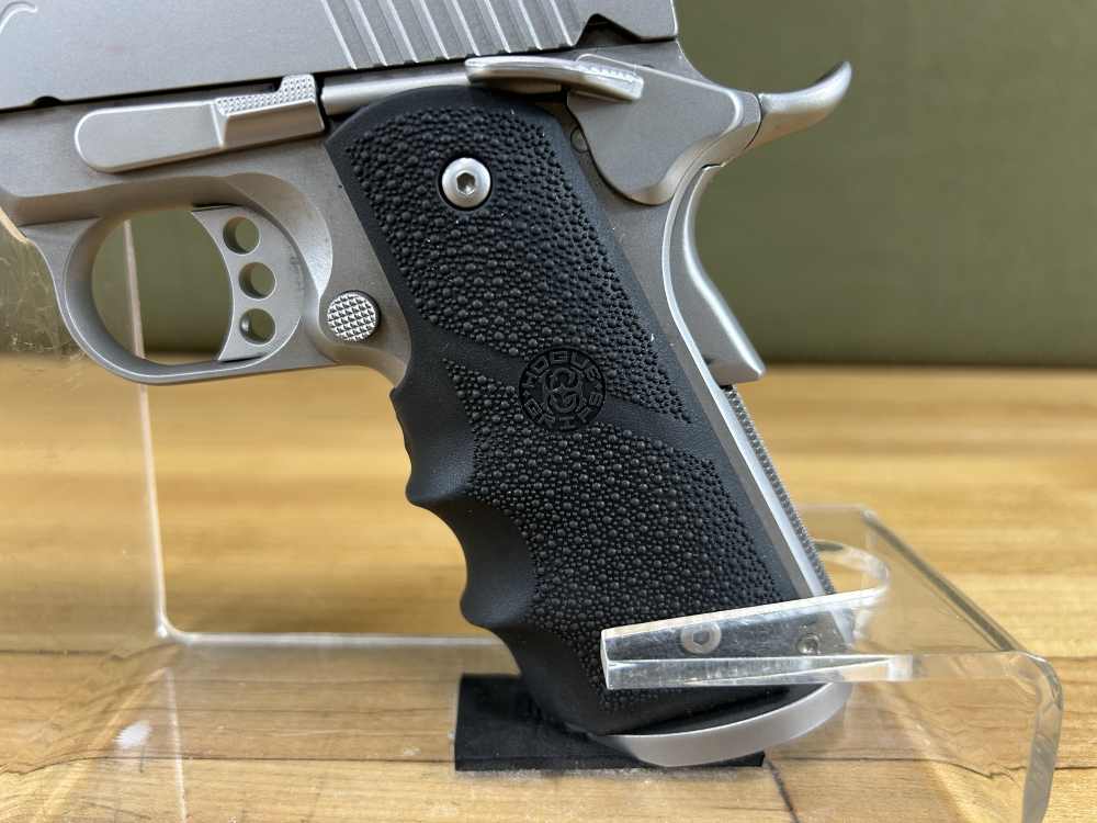 Kimber Stainless Target II 1911 Pistol .45 ACP Semi Auto Two Mags VGC Hogue-img-10