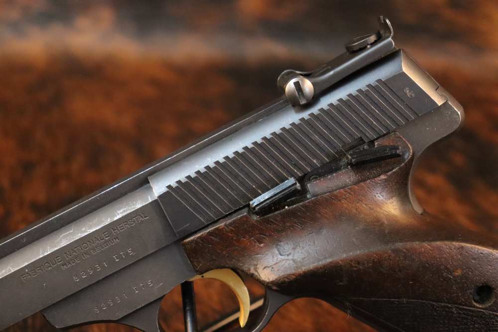 Browning International Medalist .22 LR Semi Auto Pistol-img-2