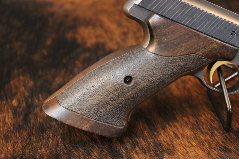 Browning International Medalist .22 LR Semi Auto Pistol-img-5