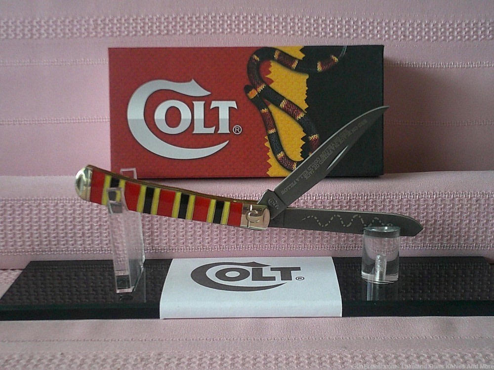 NIB Colt Coral Snake Series 2 Blade Trapper Titanium Blade Coated Knife.-img-0