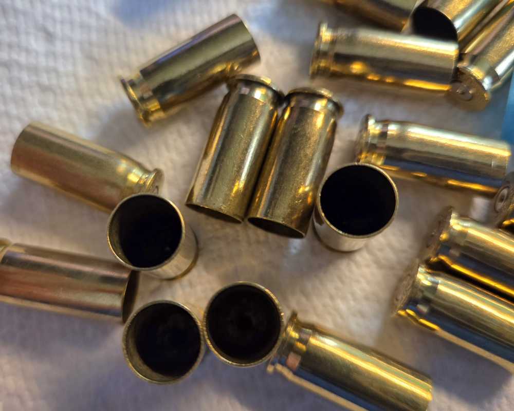 38 Super Brass with old primer in, 200 pcs-img-1
