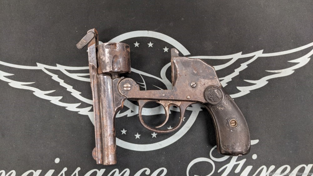 Iver Johnson 5 shot revolver chambered in 32-img-2