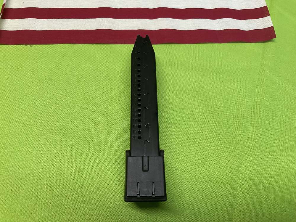 HK Magazine - VP9 or P30 - 20 Round - 9mm mag - New -img-4