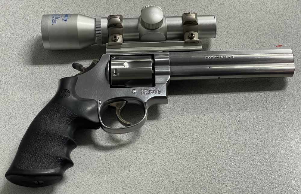 Smith & Wesson 686-4 .357 Magnum, 6 rds. 6" Barrel w/ Swift No.663s Scope-img-8
