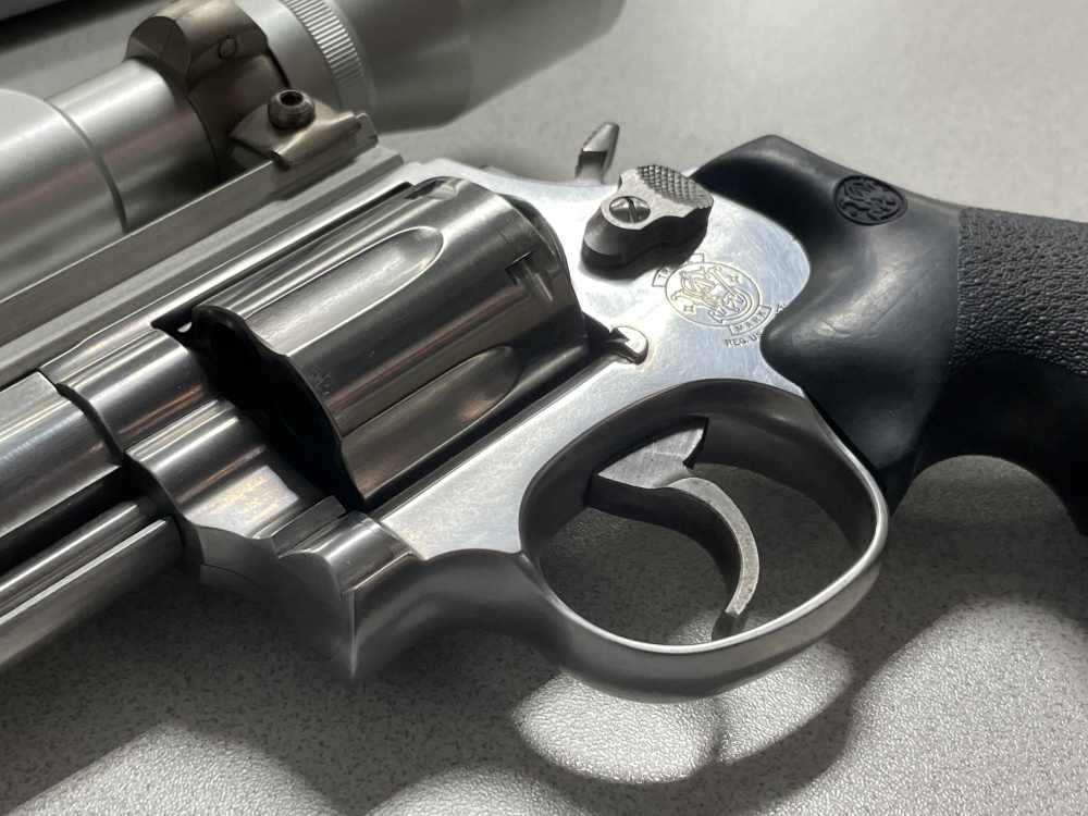 Smith & Wesson 686-4 .357 Magnum, 6 rds. 6" Barrel w/ Swift No.663s Scope-img-12