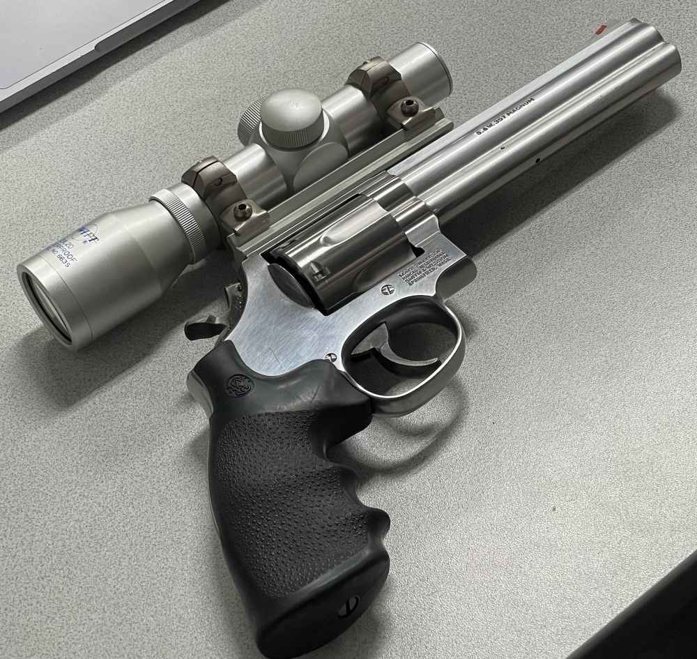 Smith & Wesson 686-4 .357 Magnum, 6 rds. 6" Barrel w/ Swift No.663s Scope-img-7