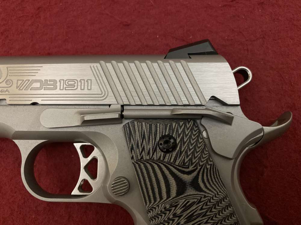 New Diamondback DB1911 Limited Edition 1911 .45 ACP, pelican case, 3 mags -img-10
