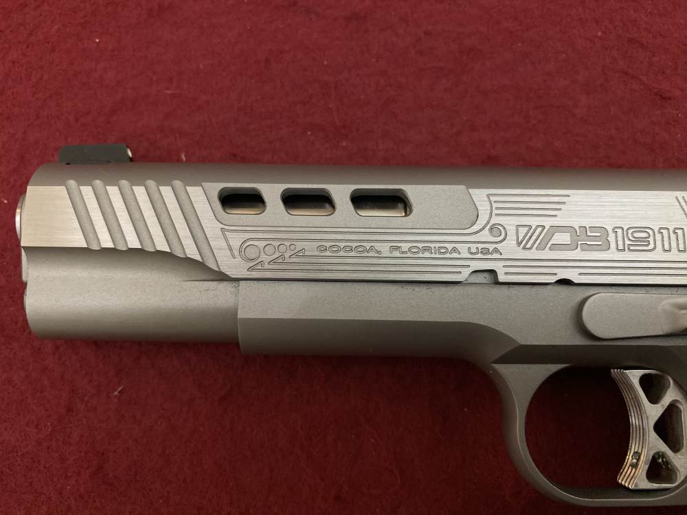 New Diamondback DB1911 Limited Edition 1911 .45 ACP, pelican case, 3 mags -img-12