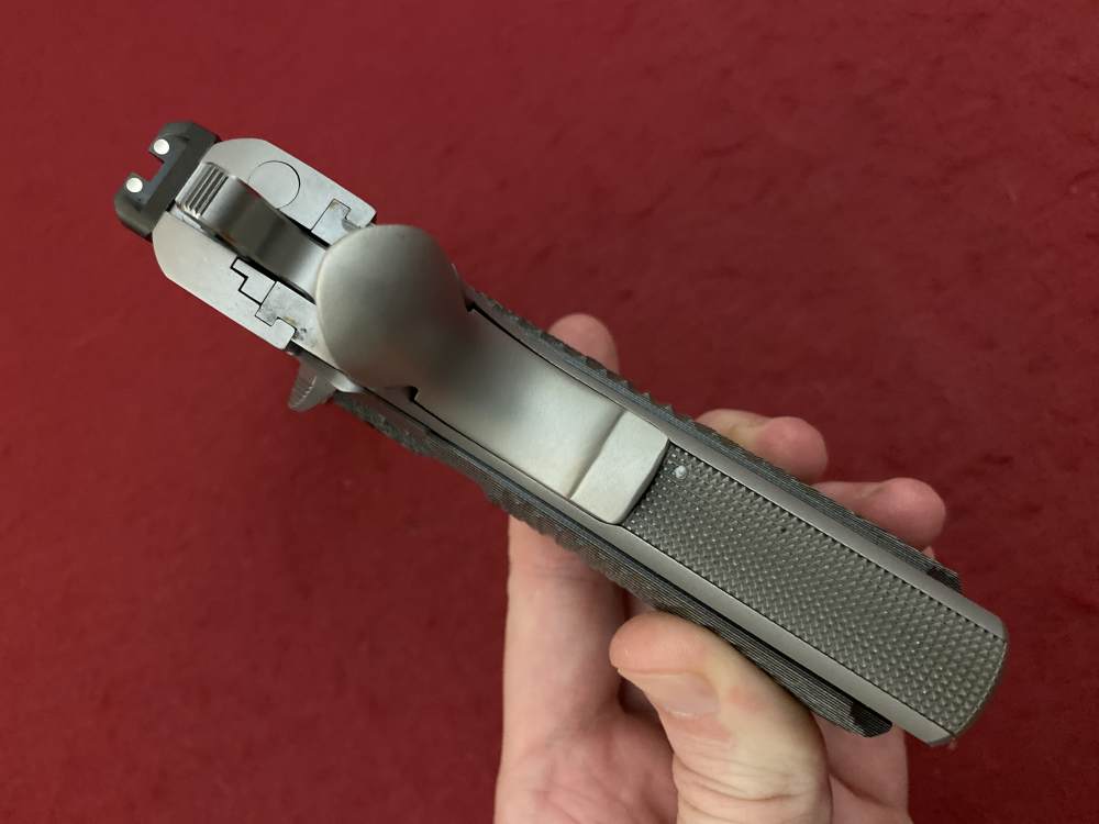 New Diamondback DB1911 Limited Edition 1911 .45 ACP, pelican case, 3 mags -img-13