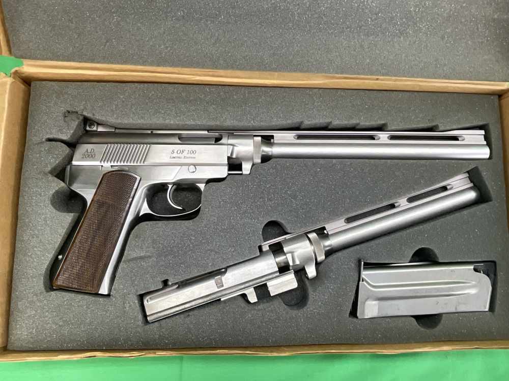 Rare LNIB COLT Wildey Survivor 475 & 45 Mag 12” 10” Set AD2000 COLLECTOR-img-4