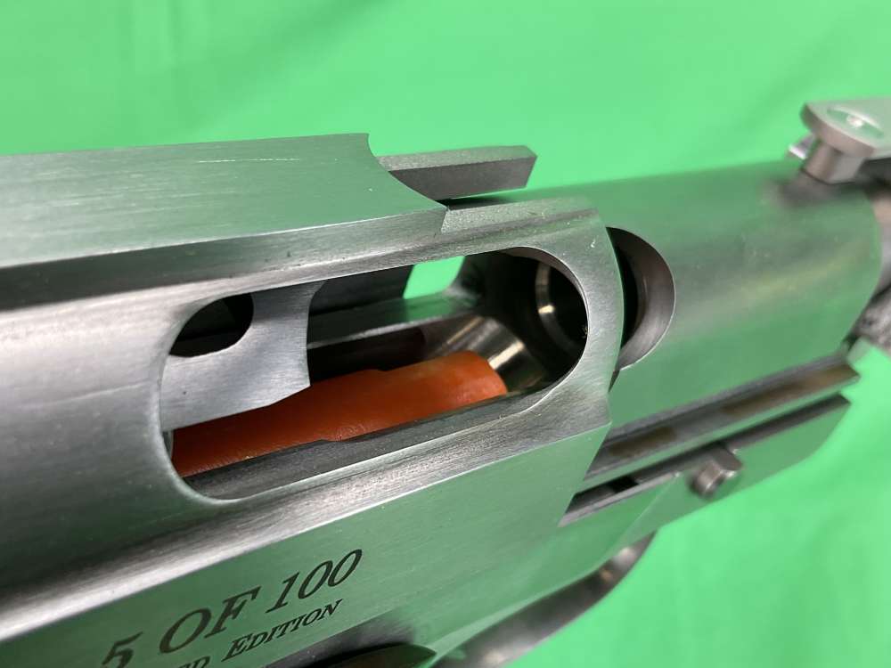 Rare LNIB COLT Wildey Survivor 475 & 45 Mag 12” 10” Set AD2000 COLLECTOR-img-22