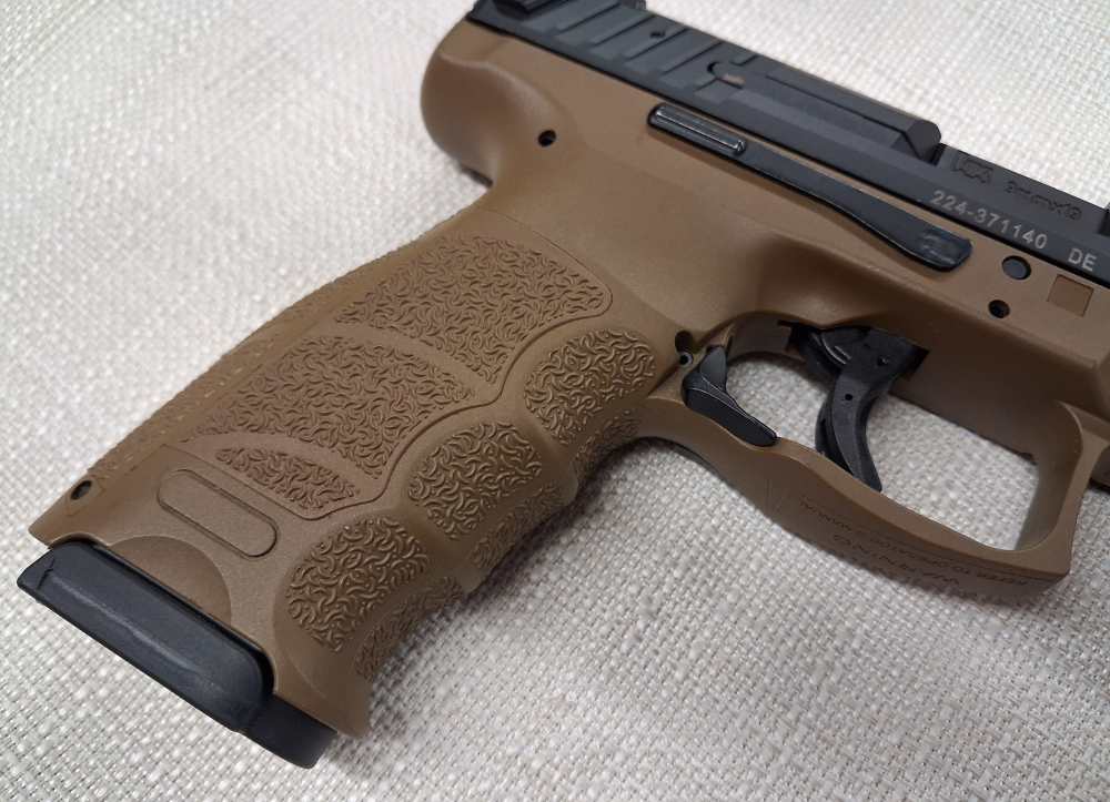 Heckler & Koch HK VP9 FDE 4.1" 9mm 17+1 w Case, 1 Mag-img-6