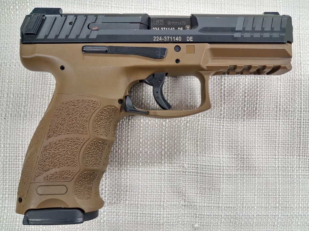 Heckler & Koch HK VP9 FDE 4.1" 9mm 17+1 w Case, 1 Mag-img-2