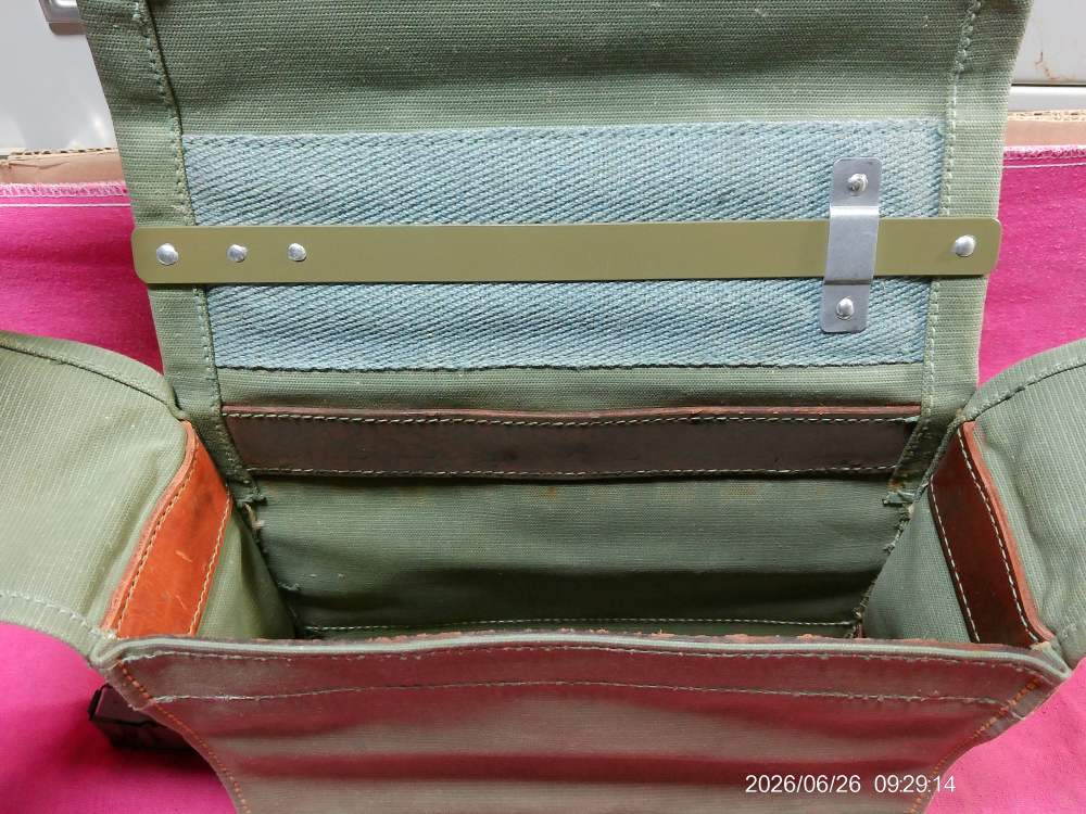 SIG PE57 STGW 57 MAGAZINE POUCH/BAG  GENUINE SWISS ARMY ITEM-img-7