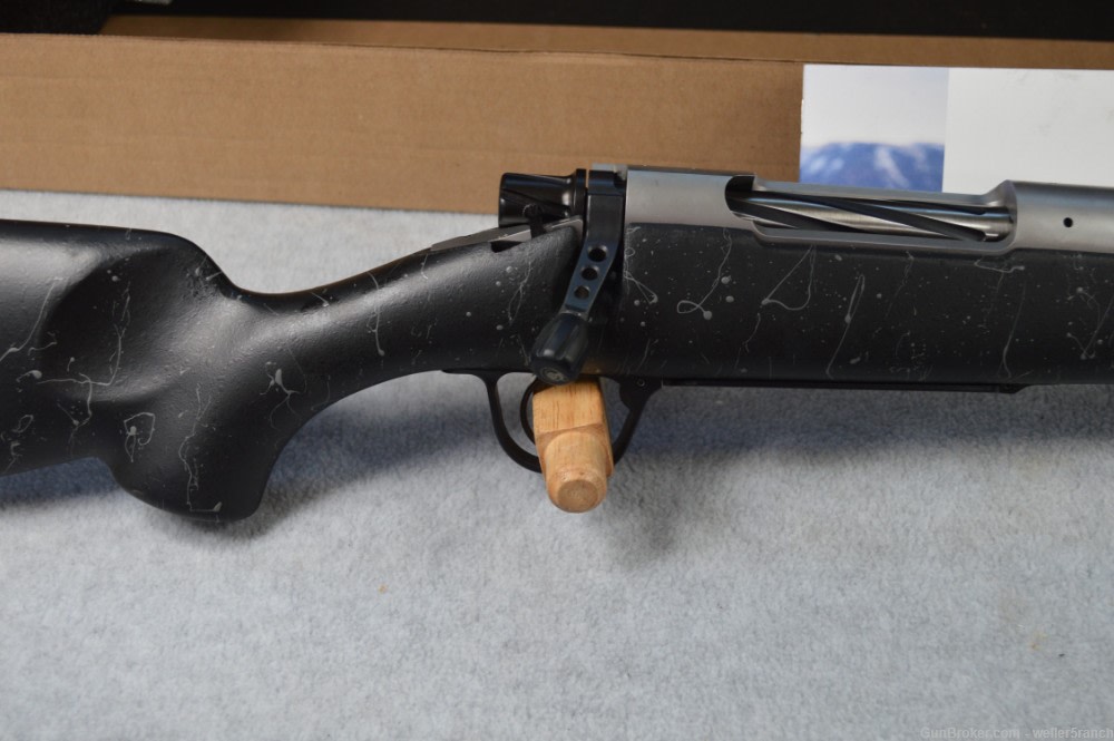 Christensen Ridgeline 300 Winchester Mag Carbon 26"-img-2