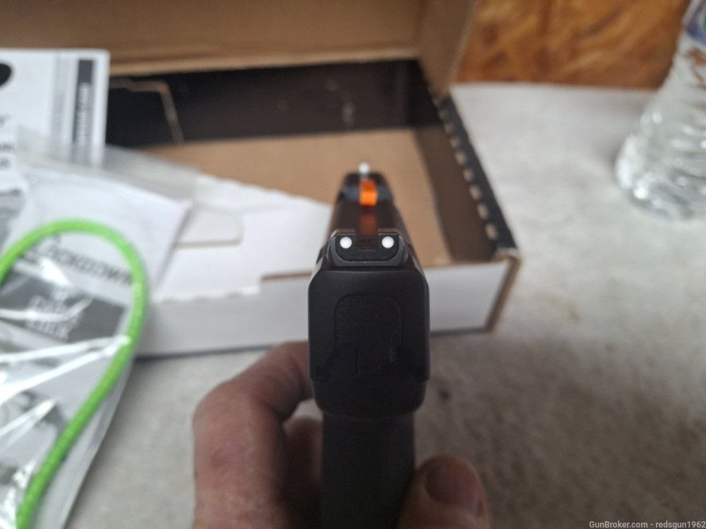 S&W M&P 9mm shield -img-2