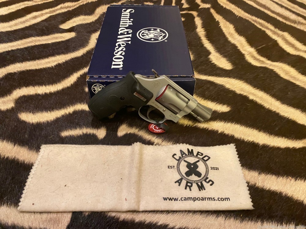 Smith & Wesson 637 Airweight Chiefs Special 38 Spl- 163052- Campo Arms-img-2