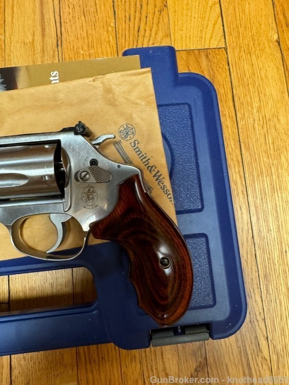 SMITH AND WESSON MODEL 60, .357/.38 WITH 5 INCH BARREL, EXCELLENT-img-4