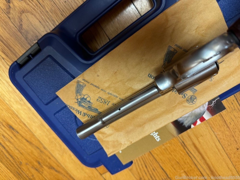 SMITH AND WESSON MODEL 60, .357/.38 WITH 5 INCH BARREL, EXCELLENT-img-22