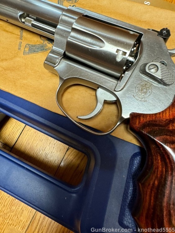 SMITH AND WESSON MODEL 60, .357/.38 WITH 5 INCH BARREL, EXCELLENT-img-8