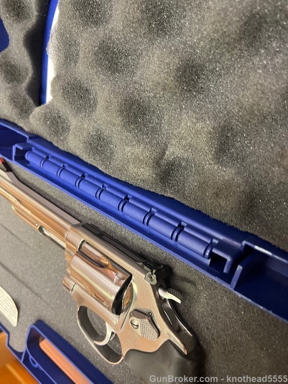 SMITH AND WESSON MODEL 60 .357 MAGNUM 5 INCH CASED-img-5