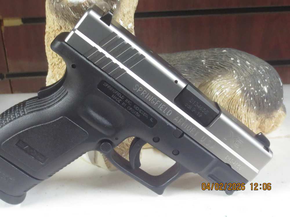 Springfield Armory XD9 Sub-Compact Semi-Auto Pistol 9mm Luger-img-4