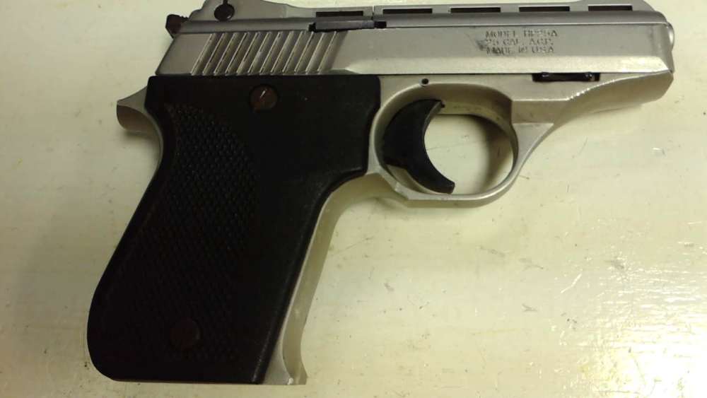 Phoenix Arms Pistol HP25A (parts gun)-img-1