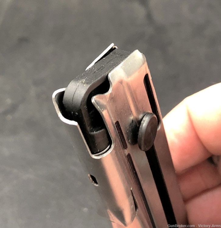 Smith & Wesson M&P 22 Full Size .22LR 12 Round Magazine 507.600-img-8