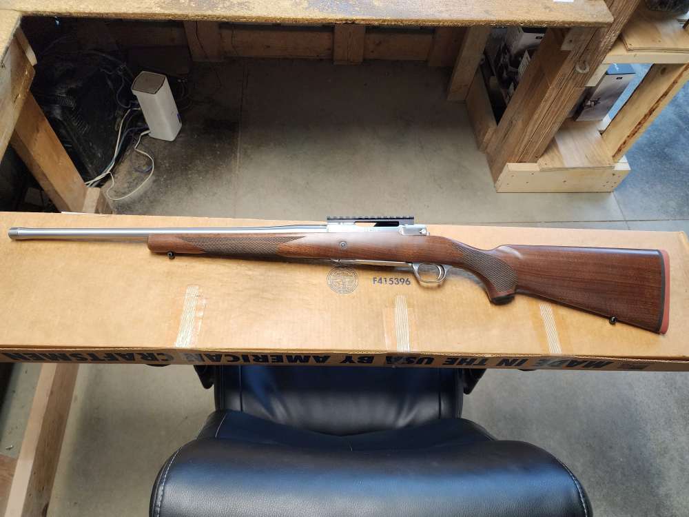 PICS! NEW RUGER HAWKEYE HUNTER 308 WINCHESTER 20 SS THREADED STAINLESS M 77-img-13