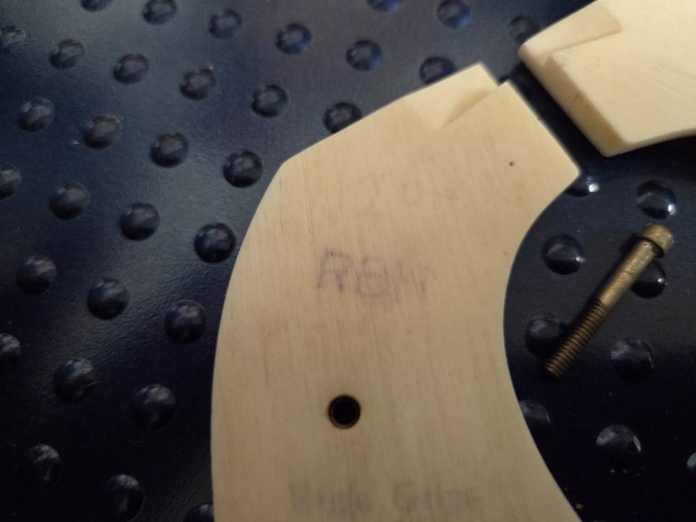 Faux Ivory Eagle Grips for Ruger Blackhawk-img-4