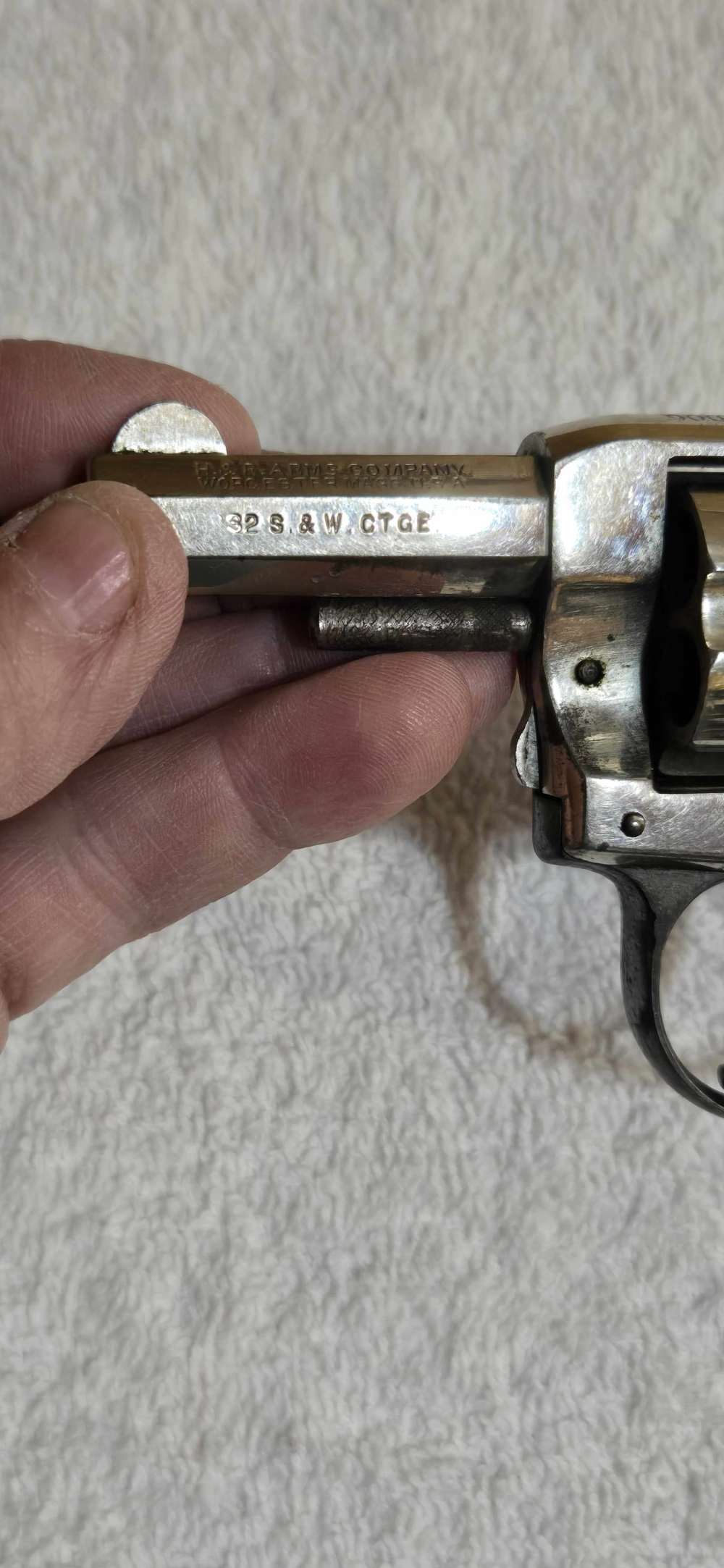 H&R YOUNG AMERICAN .32 SW-img-5