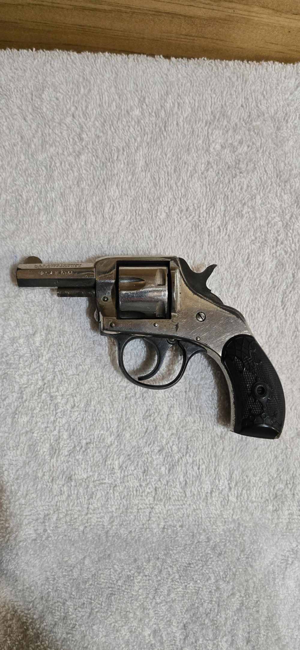 H&R YOUNG AMERICAN .32 SW-img-0
