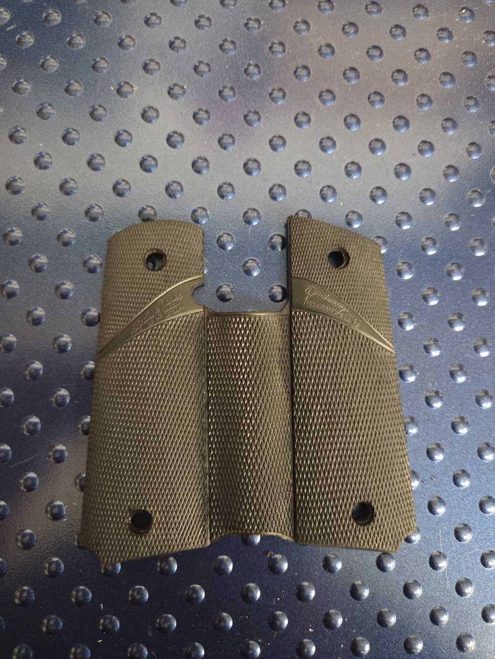 Pachmyer Wrap-around 1911 Grips Signature Model-img-0