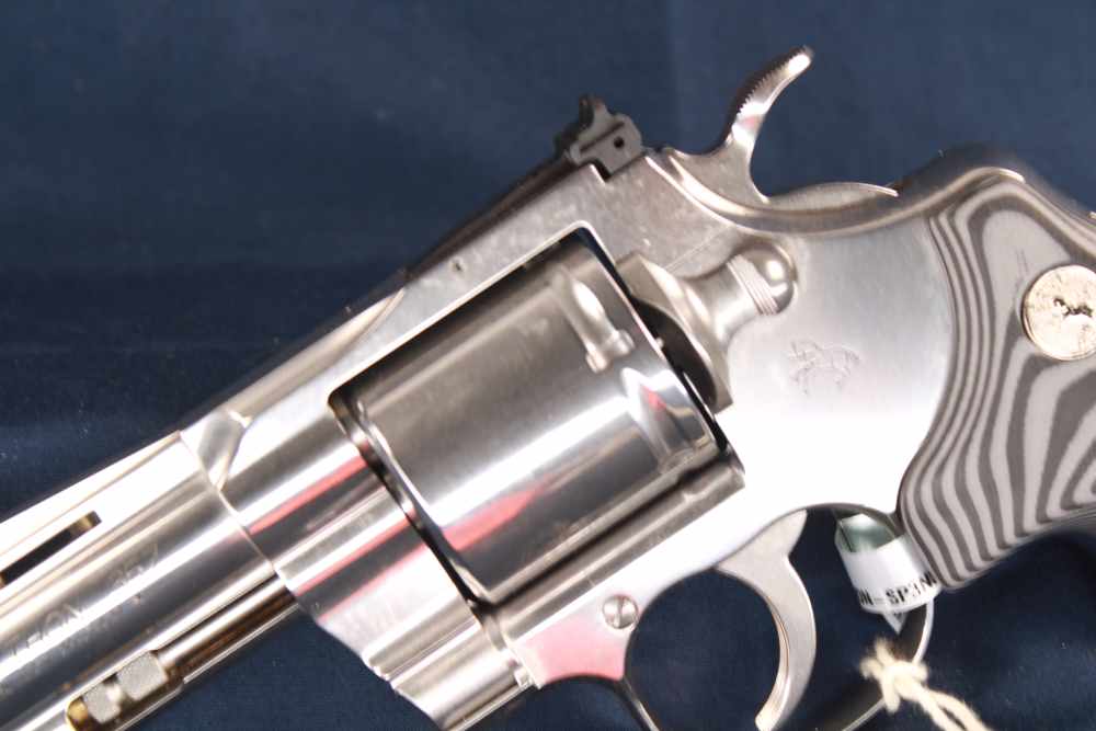 (38447)LNIB looks to be UNFIRED Colt Python 357 MAG 3" barrel -img-5
