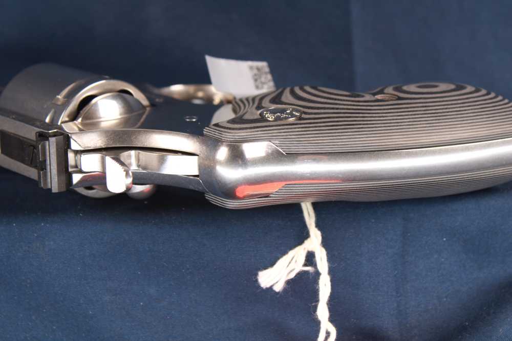 (38447)LNIB looks to be UNFIRED Colt Python 357 MAG 3" barrel -img-8