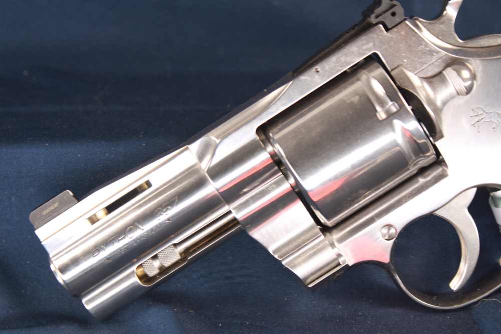 (38447)LNIB looks to be UNFIRED Colt Python 357 MAG 3" barrel -img-6
