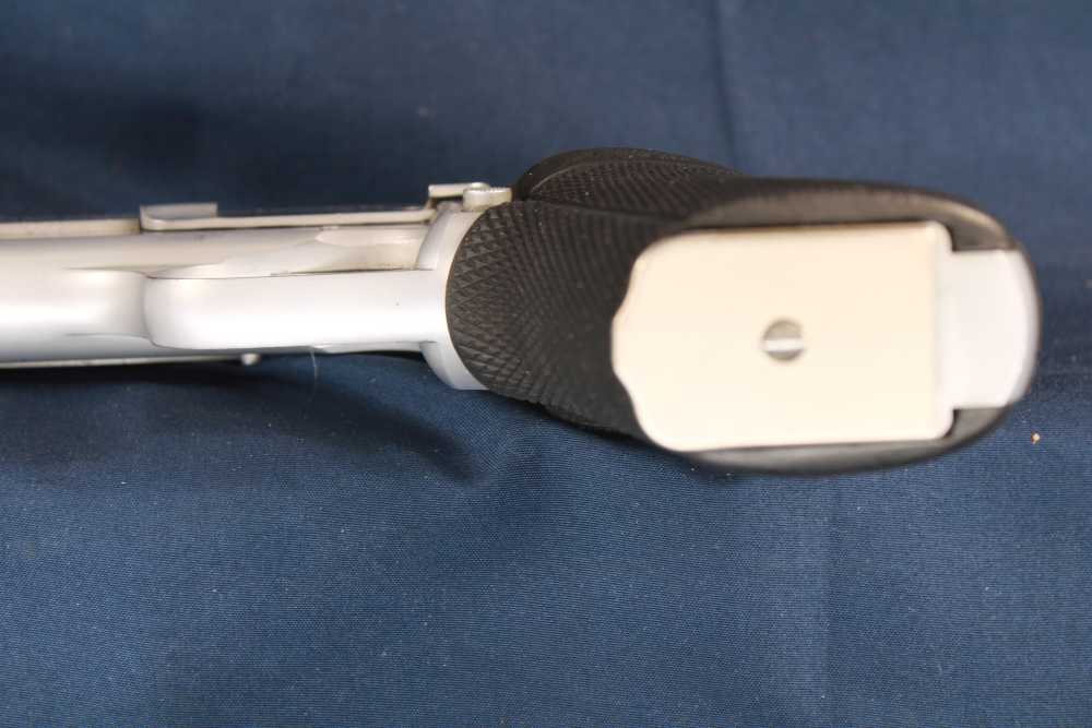 (42763)USED 1976 Browning Hi-Power 9 MM 4.5" barrel W/ (3) Magazines -img-12