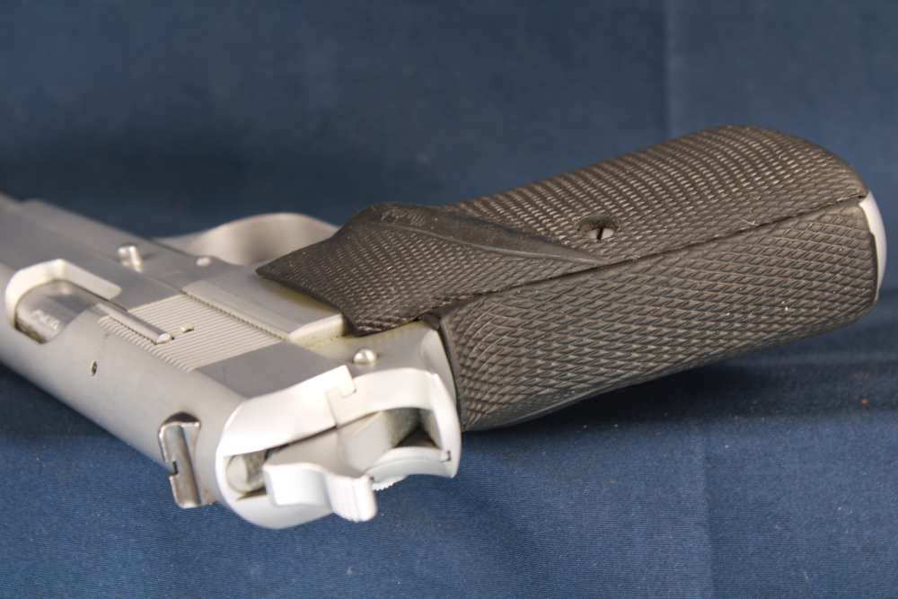 (42763)USED 1976 Browning Hi-Power 9 MM 4.5" barrel W/ (3) Magazines -img-8
