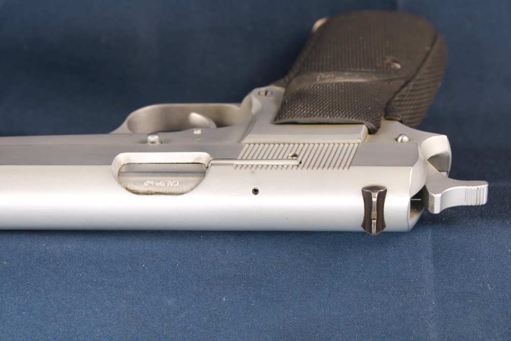 (42763)USED 1976 Browning Hi-Power 9 MM 4.5" barrel W/ (3) Magazines -img-9