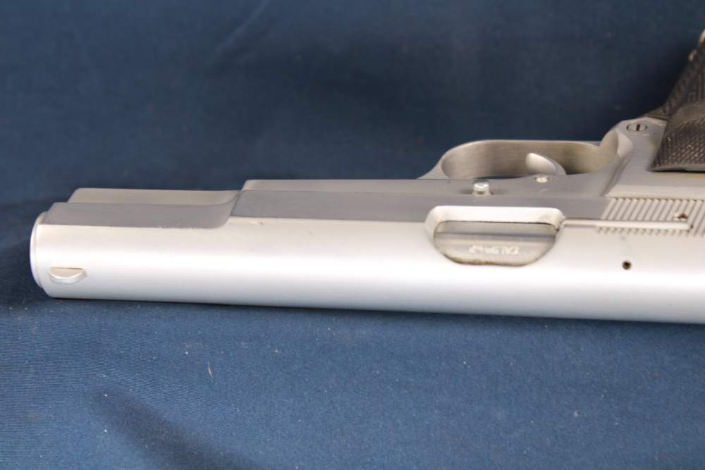 (42763)USED 1976 Browning Hi-Power 9 MM 4.5" barrel W/ (3) Magazines -img-10