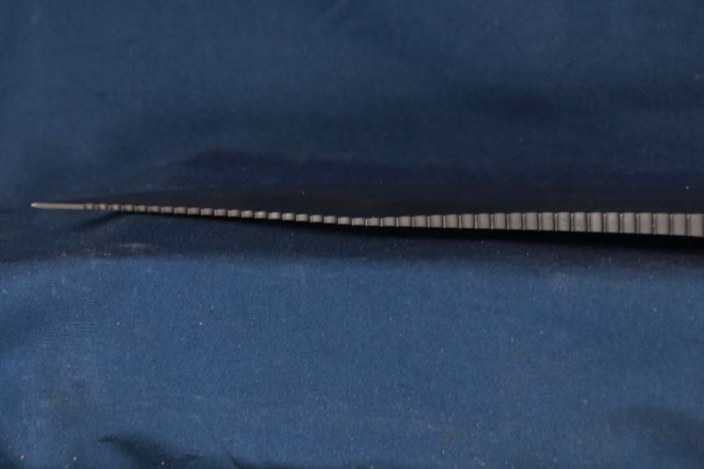 LNIB SOG Tiger Shark Elite 15.25" length 9" blade knife-img-12