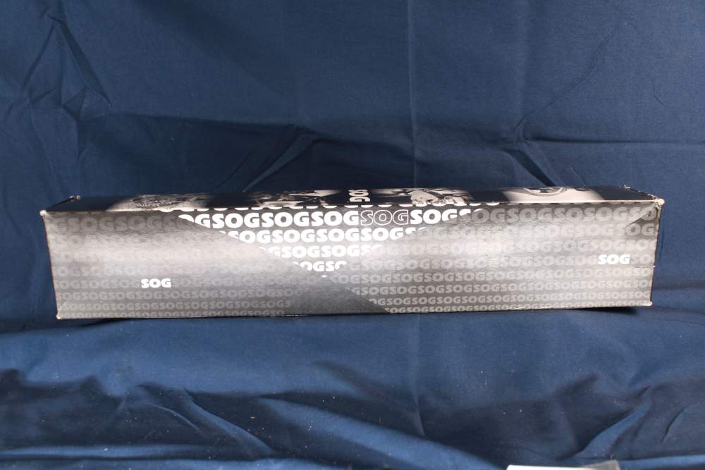 LNIB SOG Tiger Shark Elite 15.25" length 9" blade knife-img-19