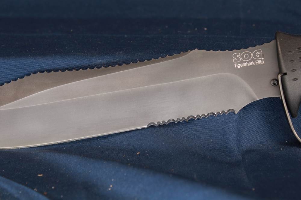 LNIB SOG Tiger Shark Elite 15.25" length 9" blade knife-img-8