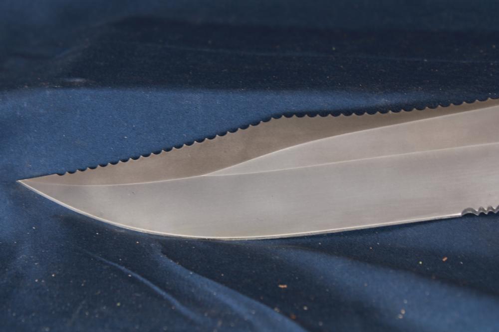 LNIB SOG Tiger Shark Elite 15.25" length 9" blade knife-img-9