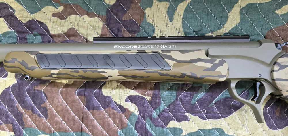 Thompson Center Encore ProHunter Turkey 12 GA 24" MO Bottomland NEW -img-2