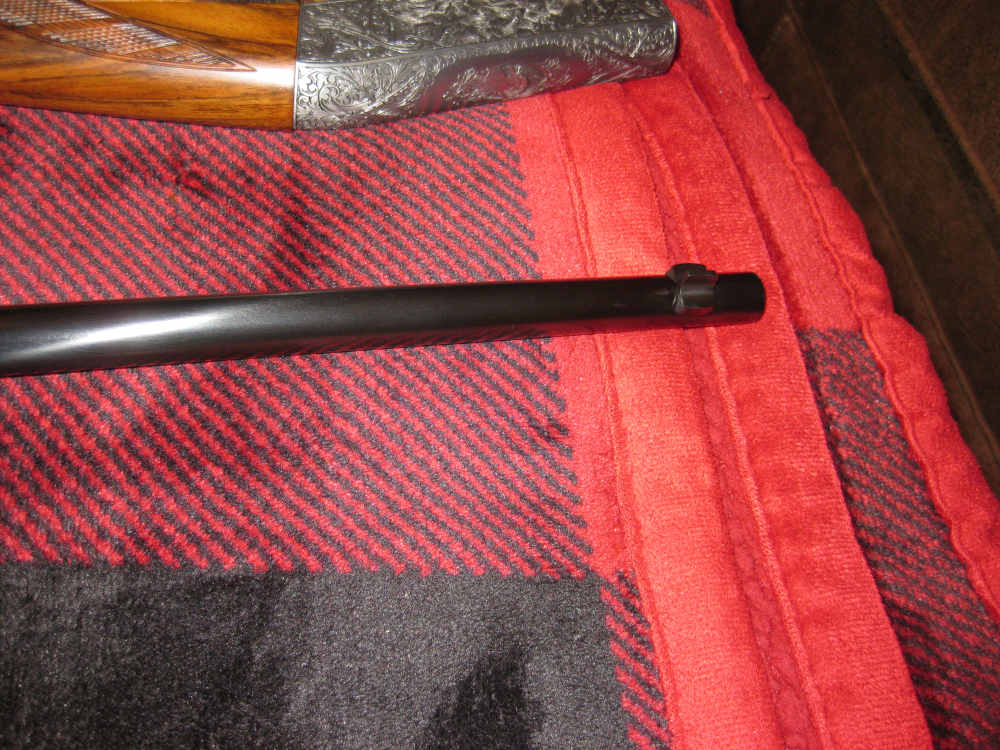 Browning .22 LR Grade III engraved by Angelo Bee 4x wood with case !!-img-29