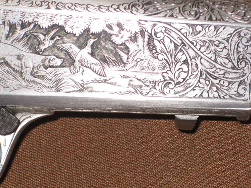 Browning .22 LR Grade III engraved by Angelo Bee 4x wood with case !!-img-16