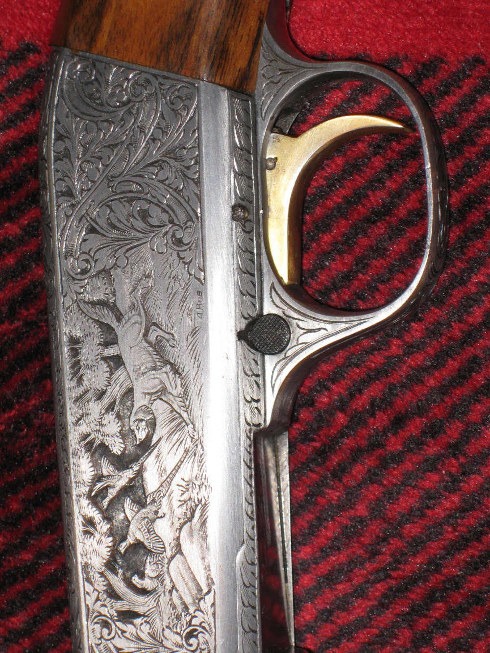 Browning .22 LR Grade III engraved by Angelo Bee 4x wood with case !!-img-21