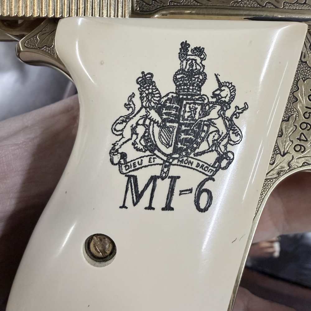 COLLECTOR'S EDITION GOLD MI-6 PPK -img-5