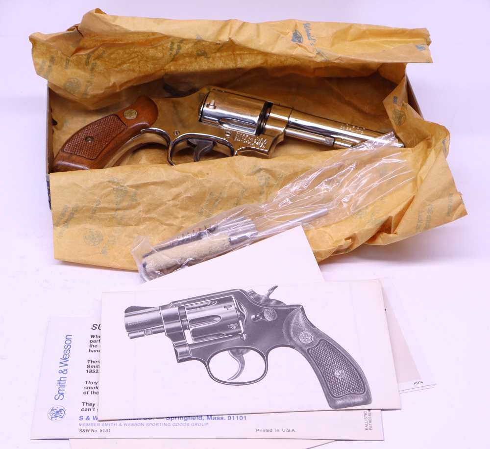Smith & Wesson Mod 12-2 Airweight, .38 Spl-img-11